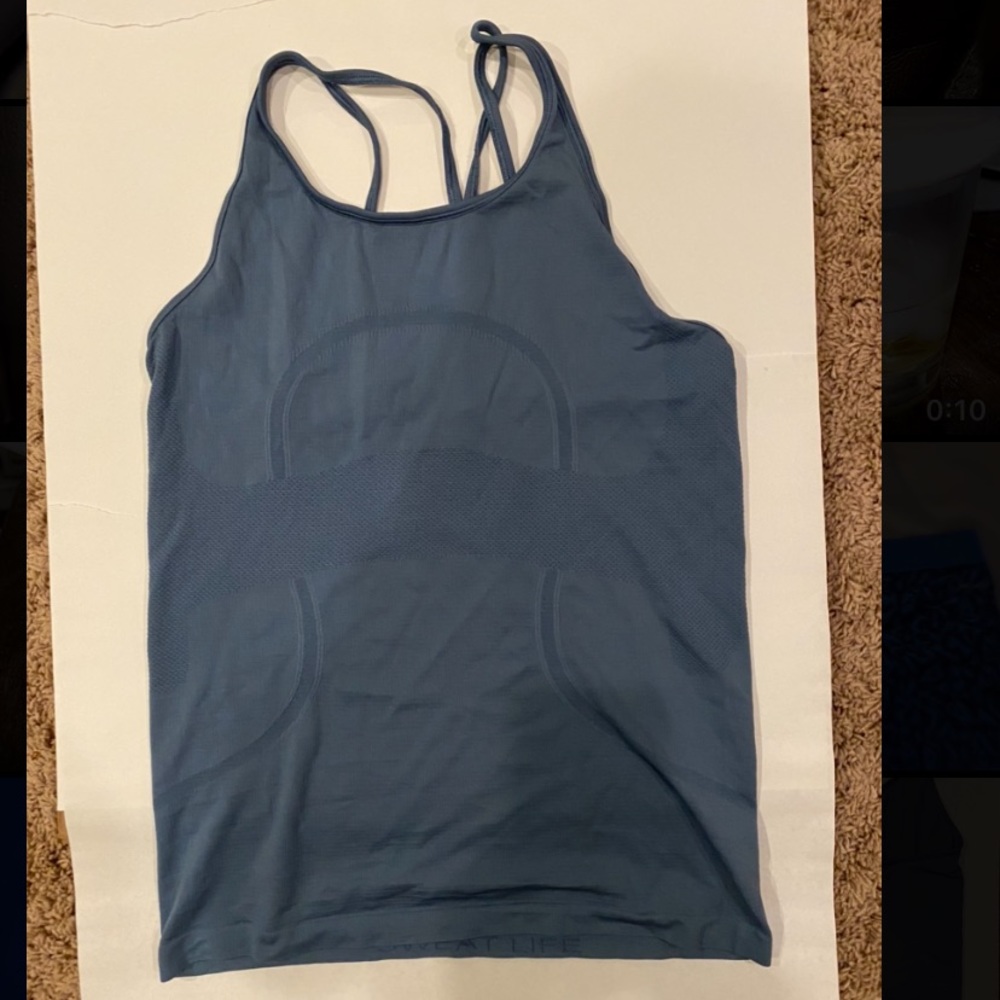 Lululemon tank top